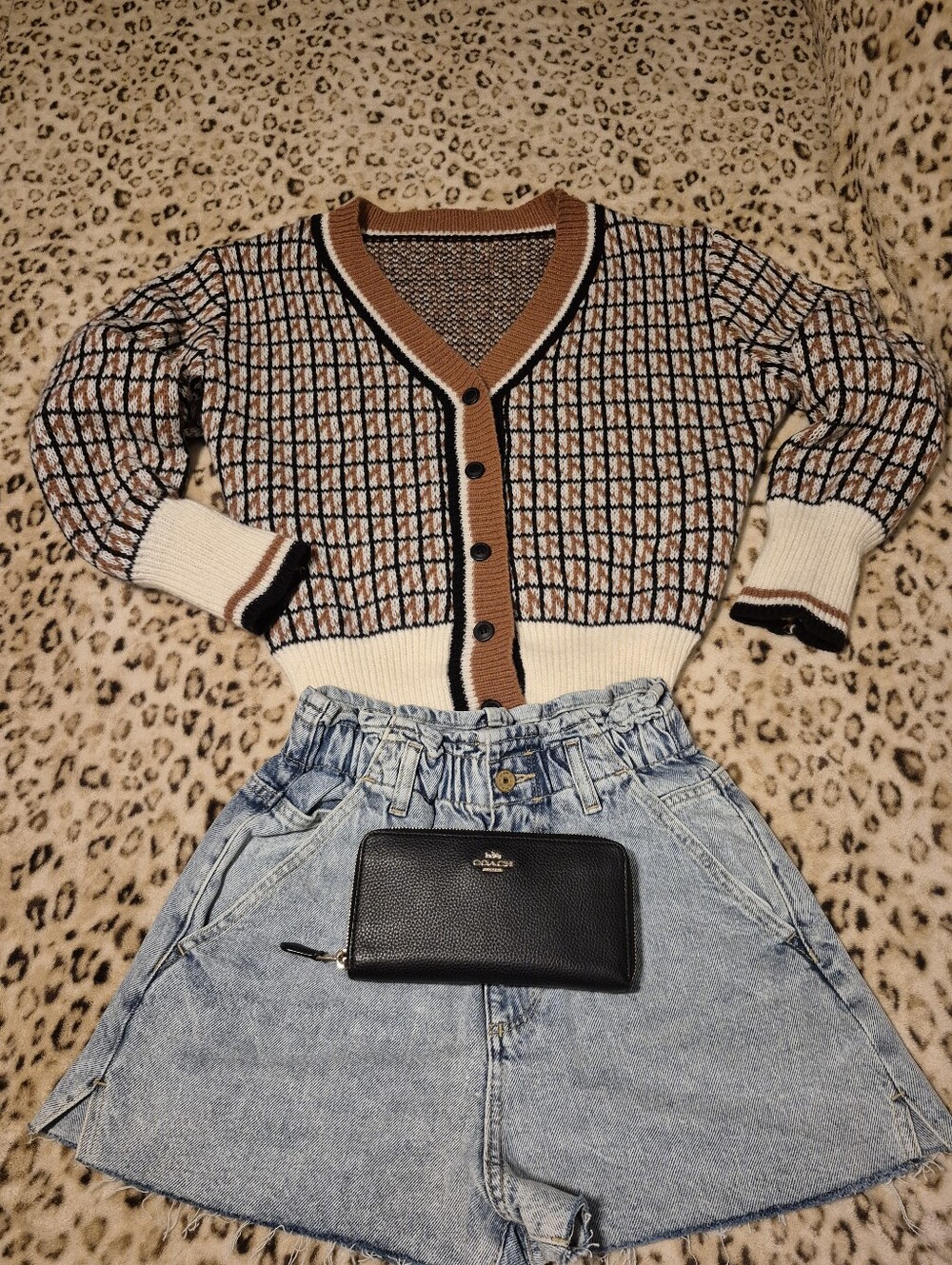 Retro Checked V-Neck Cardigan